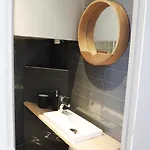 Private With Bathroom In Sunny Flat