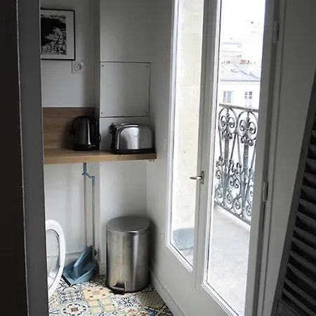 Ubytování v soukromí Private With Bathroom In Sunny Flat *
