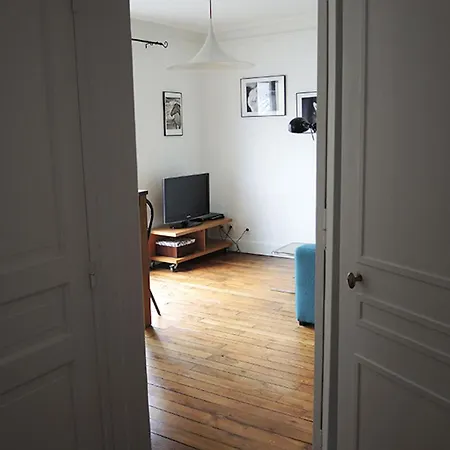 Private With Bathroom In Sunny Flat Paříž