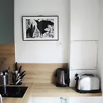 Private With Bathroom In Sunny Flat